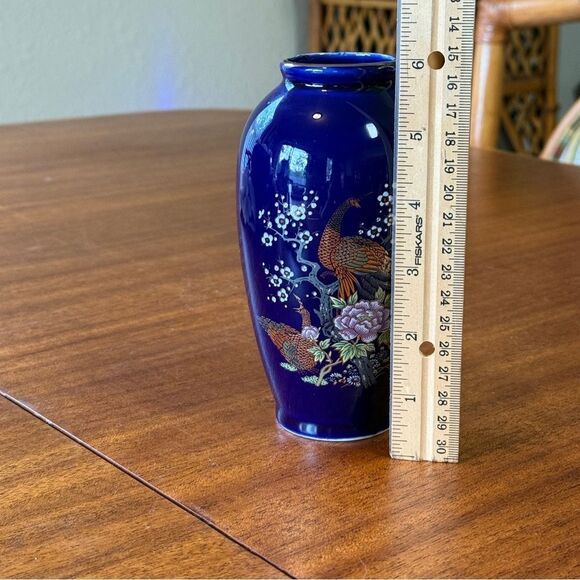 Vintage Hand Painted Ceramic Japanese Cobalt Blue and Gold Peacock Vase 6” - Picture 8 of 10